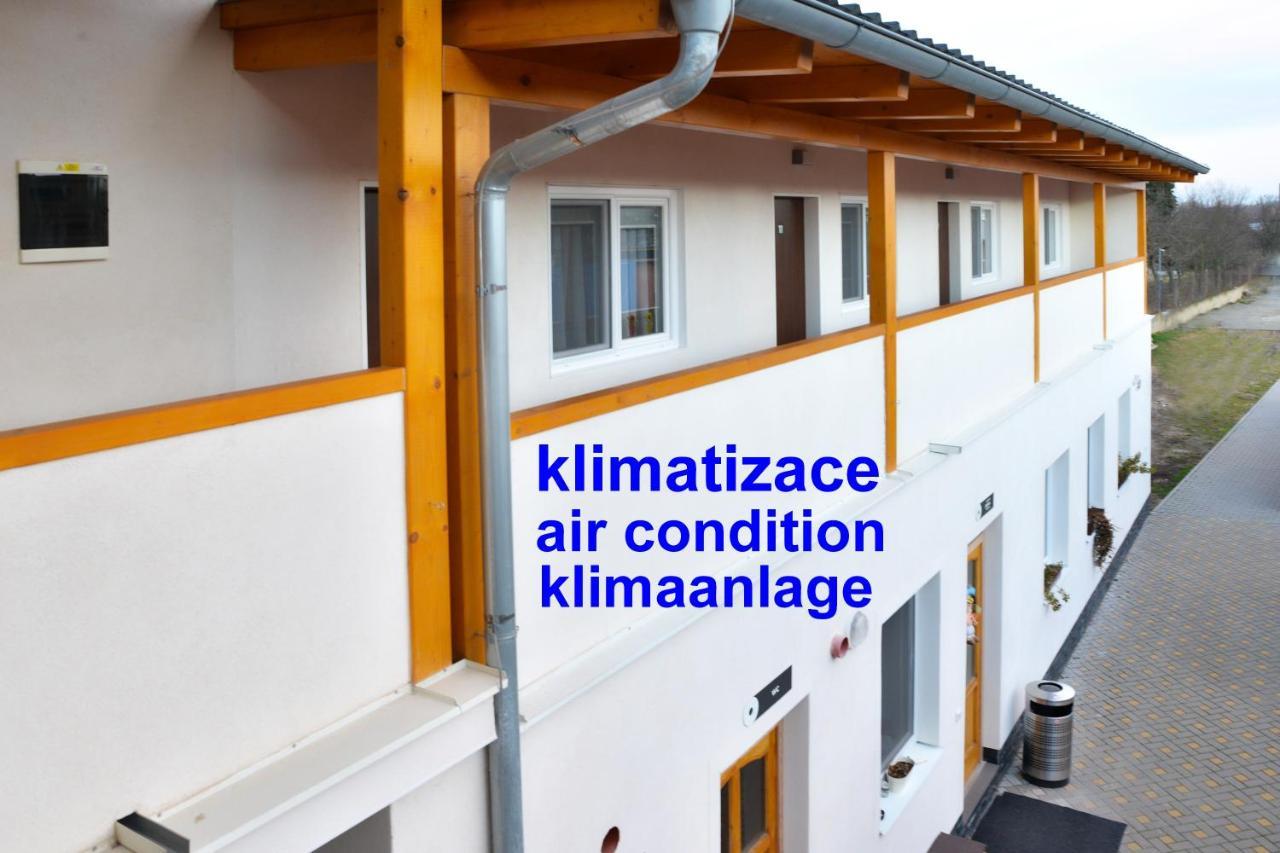 Penzion Klimes Hustopeče المظهر الخارجي الصورة