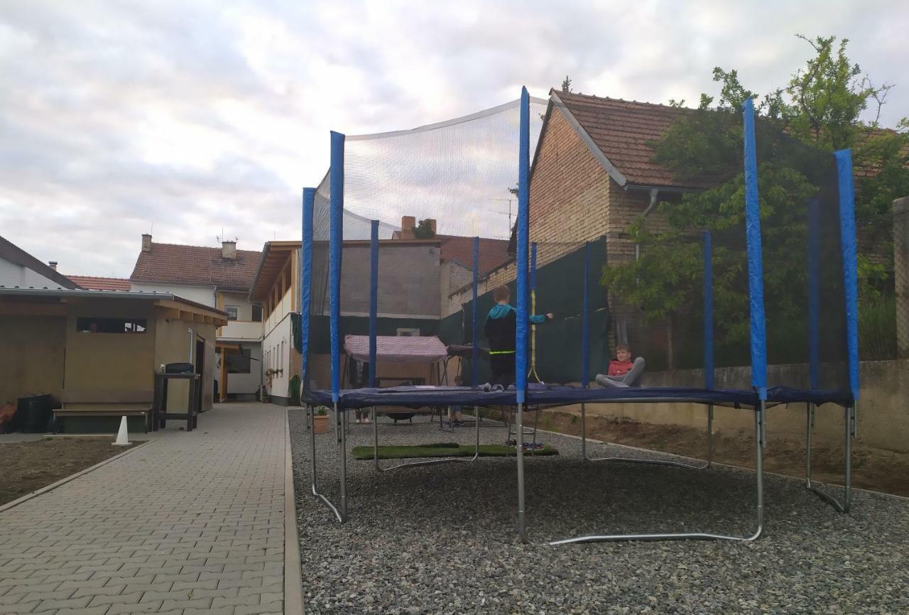 Penzion Klimes Hustopeče المظهر الخارجي الصورة